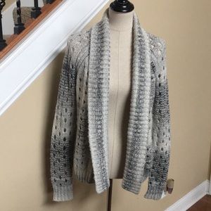 American Eagle 🦅 Outfitters Sweater